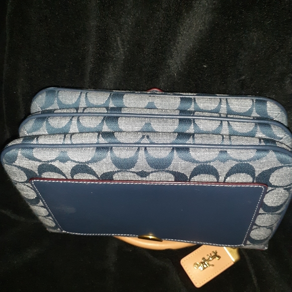 Coach 1941 | Riley Top Handle 22 Signature Chambray - Picture 4 of 13